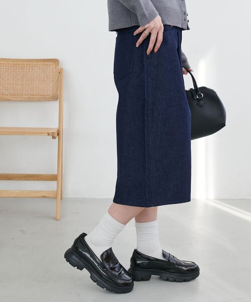 DISCOAT(ディスコート)の「【Enlude】タックデニムショートパンツ《ユニセックス》(デニムパンツ・レディース・ネイビー・LARGE/MEDIUM/SMALL)」の2枚目の写真