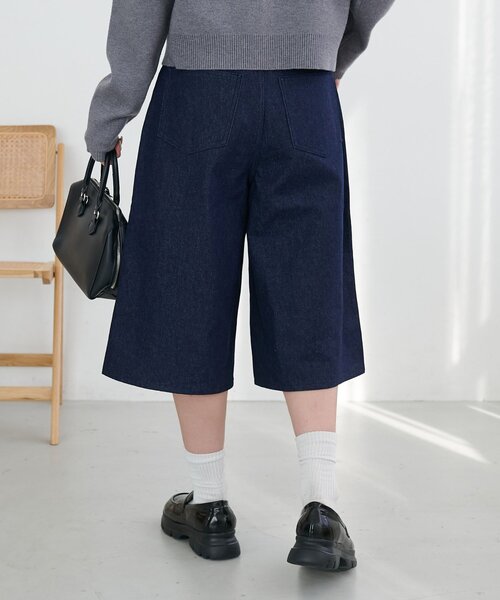 DISCOAT(ディスコート)の「【Enlude】タックデニムショートパンツ《ユニセックス》(デニムパンツ・レディース・ネイビー・LARGE/MEDIUM/SMALL)」の3枚目の写真