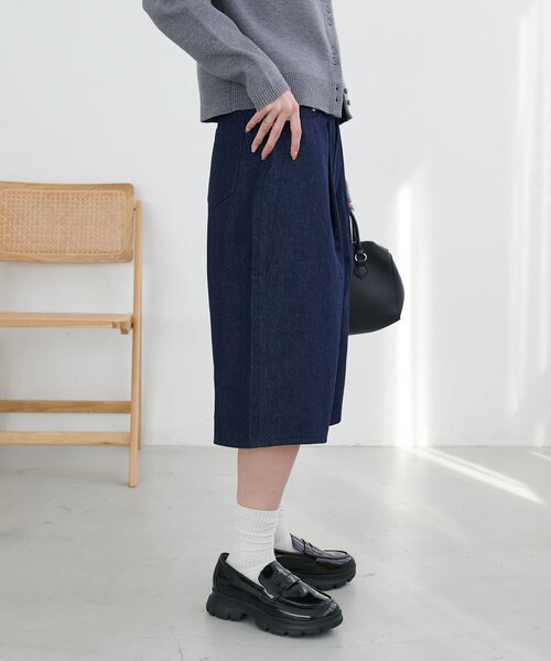 DISCOAT(ディスコート)の「【Enlude】タックデニムショートパンツ《ユニセックス》(デニムパンツ・レディース・ネイビー・LARGE/MEDIUM/SMALL)」の5枚目の写真