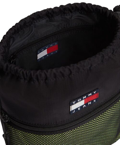 tommy jeans（トミー ジーンズ）の「アウトドアクロスボディバッグ（ショルダーバッグ・メンズ・ブラック・FREE）」の4枚目の写真