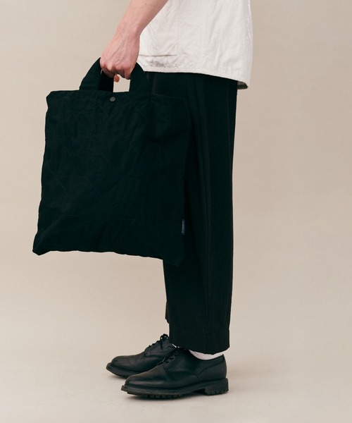 LAVENHAM(ラベンハム)の「Lavenham Exclusive - Washed Workers Tote Bag Unisex / ウォッシュド ワーカー トート バッグ ユニセックス(トートバッグ・メンズ・ブラック/ストーン・ONE SIZE)」の7枚目の写真