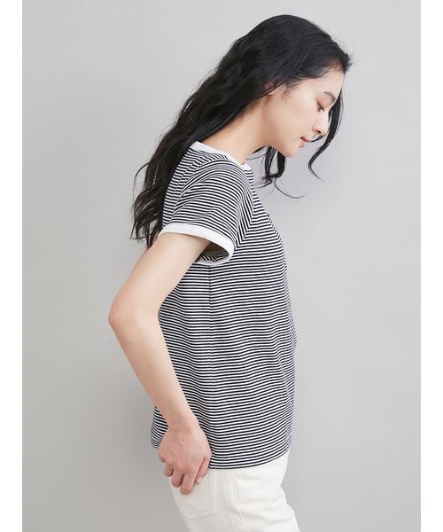 Mila Owen（ミラオーウェン）の「ボートネックコンパクトＴシャツ（Tシャツ/カットソー・レディース・キャメル/ブラック/レッド・0/1）」の5枚目の写真