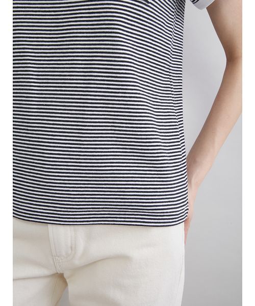 Mila Owen（ミラオーウェン）の「ボートネックコンパクトＴシャツ（Tシャツ/カットソー・レディース・キャメル/ブラック/レッド・0/1）」の9枚目の写真