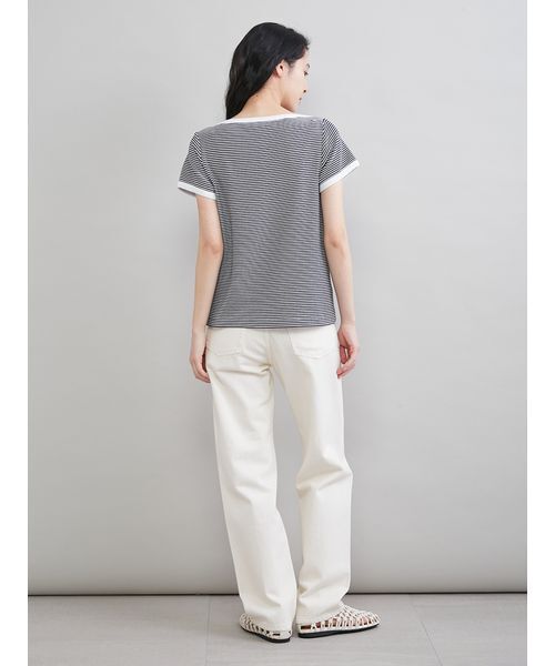 Mila Owen（ミラオーウェン）の「ボートネックコンパクトＴシャツ（Tシャツ/カットソー・レディース・キャメル/ブラック/レッド・0/1）」の12枚目の写真