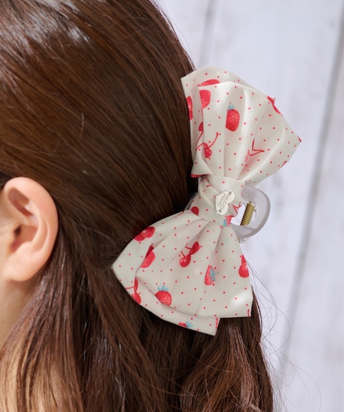 セール】イチゴチェリードット柄 リボンヘアクリップ（バレッタ/ヘア