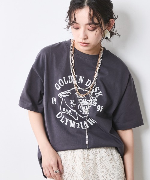 CHIC STYLE（シックスタイル）の「綿100％グラフィックプリントTシャツ＜大きいサイズ有＞シックスタイル（Tシャツ/カットソー・レディース・ブラウン/グレー・3L/LL/L/M/5L/4L）」の2枚目の写真