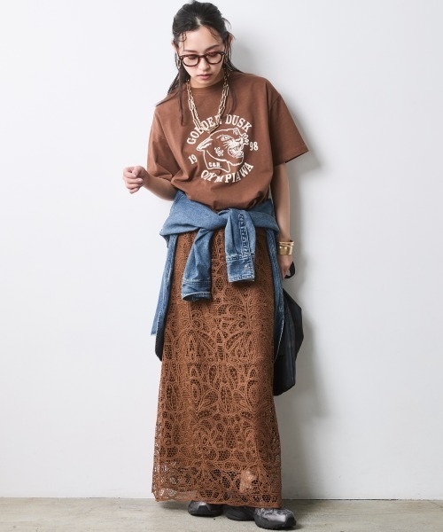 CHIC STYLE（シックスタイル）の「綿100％グラフィックプリントTシャツ＜大きいサイズ有＞シックスタイル（Tシャツ/カットソー・レディース・ブラウン/グレー・3L/LL/L/M/5L/4L）」の10枚目の写真