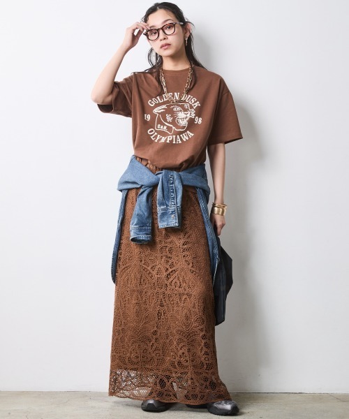 CHIC STYLE（シックスタイル）の「綿100％グラフィックプリントTシャツ＜大きいサイズ有＞シックスタイル（Tシャツ/カットソー・レディース・ブラウン/グレー・3L/LL/L/M/5L/4L）」の11枚目の写真