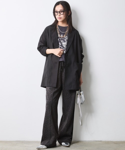 CHIC STYLE（シックスタイル）の「綿100％グラフィックプリントTシャツ＜大きいサイズ有＞シックスタイル（Tシャツ/カットソー・レディース・ブラウン/グレー・3L/LL/L/M/5L/4L）」の12枚目の写真