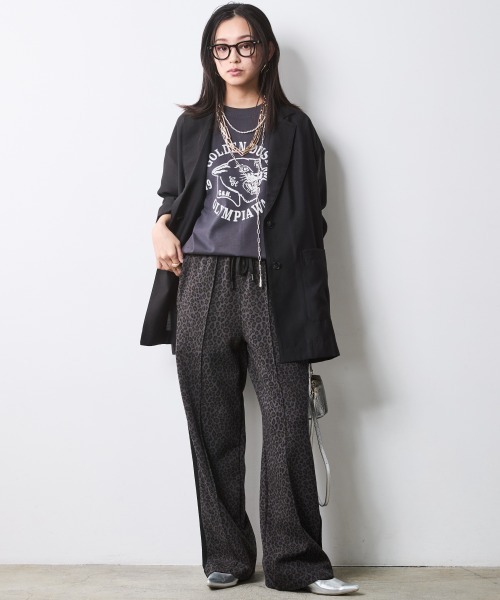 CHIC STYLE（シックスタイル）の「綿100％グラフィックプリントTシャツ＜大きいサイズ有＞シックスタイル（Tシャツ/カットソー・レディース・ブラウン/グレー・3L/LL/L/M/5L/4L）」の14枚目の写真