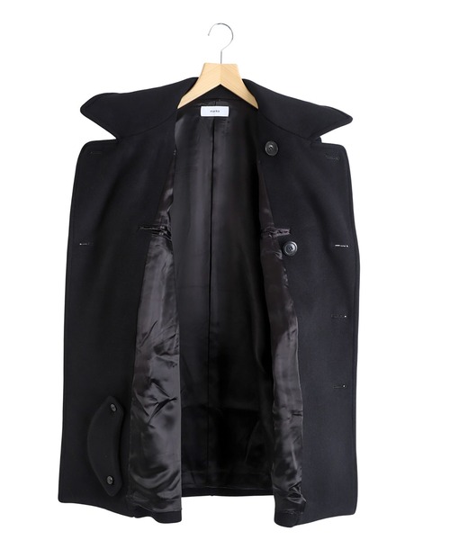 marka（マーカ）の「marka / マーカ：BRIDGE COAT -WOOL SILK CASHMERE BEAVER-：M25C25CO01C[COR]（ピーコート・メンズ・ブラック・1(S)）」の7枚目の写真