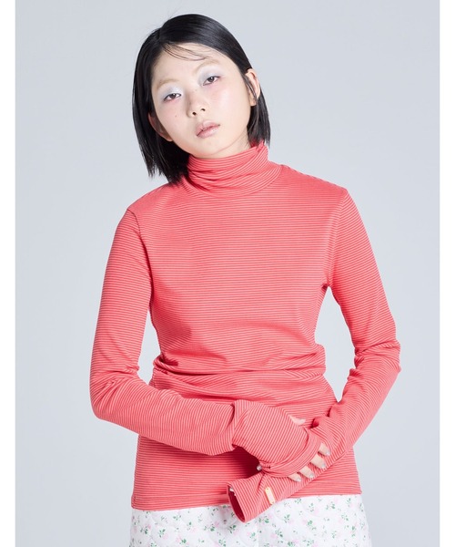 Little sunny bite(リトルサニーバイト)の「/Little Sunny Bite/high neck top(Tシャツ/カットソー・レディース・ベージュ/レッド・SMALL)」の2枚目の写真