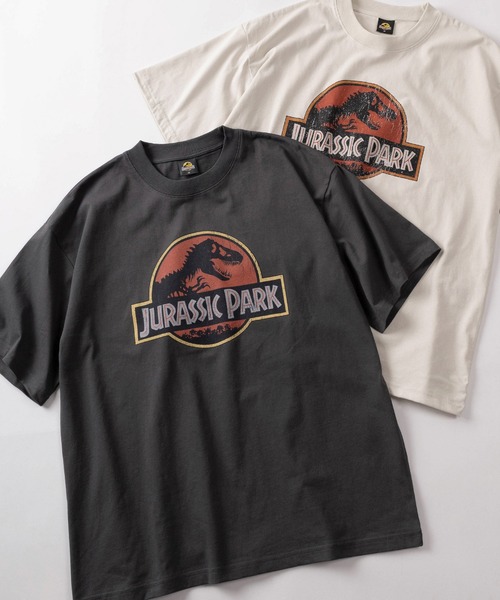 SlashDate(スラッシュデイト)の「【71】【UNIVERSAL/ユニバーサル】JAWS /BACK TO THE FUTURE/WILD SPEED/JOKER/JURASSIC PARK ユーズドライク プリントTシャツ/バックプリント/ユニセックス/レディース/メンズ(Tシャツ/カットソー・レディース・グレー系6/グレー系1/アイボリー系6/アイボリー系1/グレー系8/グレー系5/グレー系4/アイボリー系9/アイボリー系7/アイボリー系/アイボリー系8/グレー系9/グレー系7/グレー系/アイボリー系5/アイボリー系4/グレー系2/グレー系3/アイボリー系2/アイボリー系3・M/XL/L)」の3枚目の写真