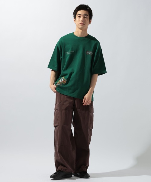 niko and...(ニコアンド)の「イラスト刺繍ミニ裏毛Tシャツ(Tシャツ/カットソー・メンズ・イエロー/オフホワイト/グリーン/ネイビー・MEDIUM/LARGE)」の17枚目の写真