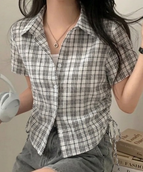 Teem Store(チームストア)の「サイドシャーリングコンパクトチェック柄シアーシャツ(シャツ/ブラウス・レディース・ブラック/グリーン/グレー/ベージュ・F)」の2枚目の写真