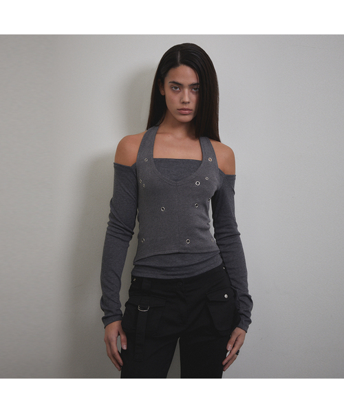 VOONT(ブント)の「Eyelet Halter Long Sleeve (CHARCOAL)(Tシャツ/カットソー・レディース・チャコールグレー・OS)」の1枚目の写真