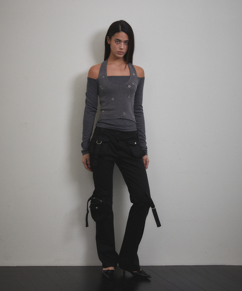 VOONT(ブント)の「Eyelet Halter Long Sleeve (CHARCOAL)(Tシャツ/カットソー・レディース・チャコールグレー・OS)」の6枚目の写真