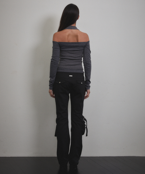 VOONT(ブント)の「Eyelet Halter Long Sleeve (CHARCOAL)(Tシャツ/カットソー・レディース・チャコールグレー・OS)」の8枚目の写真