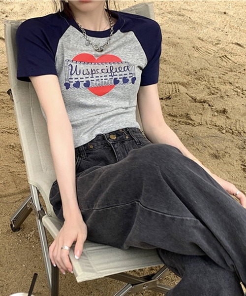 Songe（ソンジュ）の「フロントプリントラグラン半袖Tシャツ（Tシャツ/カットソー・レディース・グレー/ホワイト・M/L）」の4枚目の写真