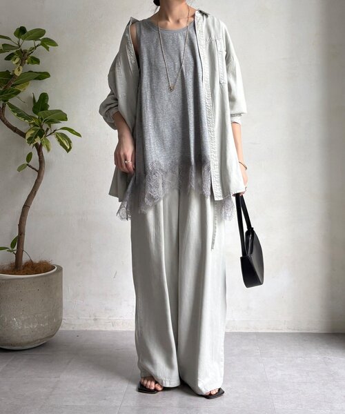 DouDou(ドゥドゥ)の「ヘムレースタンク(Tシャツ/カットソー・レディース・ブラウン/ブラック/オフホワイト/グレー・FREE)」の9枚目の写真