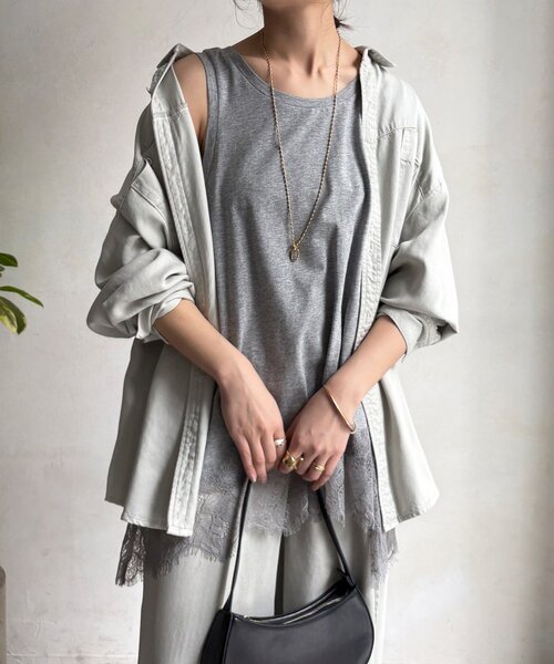 DouDou(ドゥドゥ)の「ヘムレースタンク(Tシャツ/カットソー・レディース・ブラウン/ブラック/オフホワイト/グレー・FREE)」の12枚目の写真