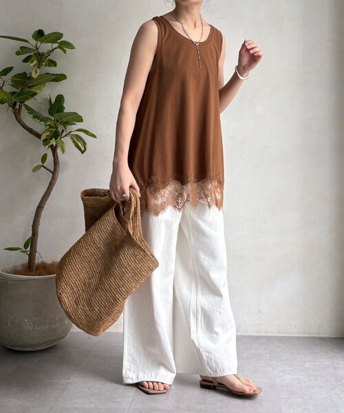 DouDou(ドゥドゥ)の「ヘムレースタンク(Tシャツ/カットソー・レディース・ブラウン/ブラック/オフホワイト/グレー・FREE)」の18枚目の写真