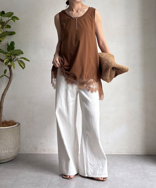 DouDou(ドゥドゥ)の「ヘムレースタンク(Tシャツ/カットソー・レディース・ブラウン/ブラック/オフホワイト/グレー・FREE)」の20枚目の写真