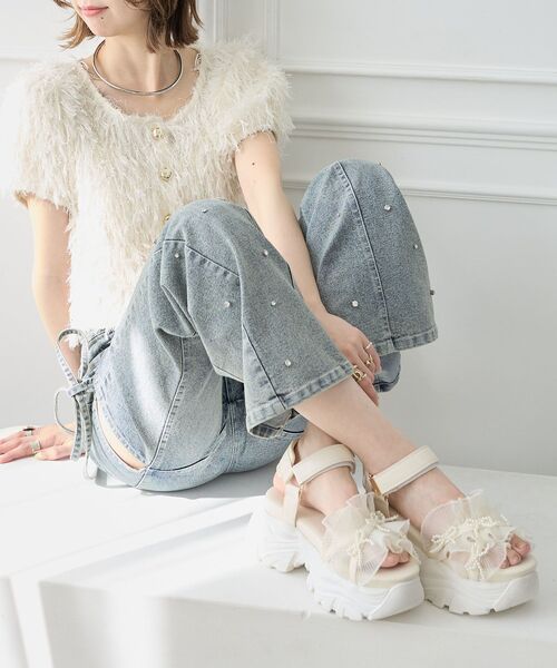 MAJESTIC LEGON(マジェスティックレゴン)の「パールリボンフリルボリュームスポサン(サンダル・レディース・アイボリー/グレイッシュベージュ/ブラック・SMALL/MEDIUM/LARGE/X-LARGE)」の6枚目の写真