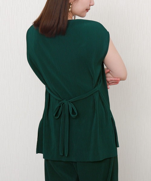 libelle more（リベル モア）の「クリスタルプリーツセットアップ プルオーバー＋パンツ（ワンピース・レディース・チャコールグレー/グリーン/ブラック/グレイッシュベージュ・L/M）」の11枚目の写真