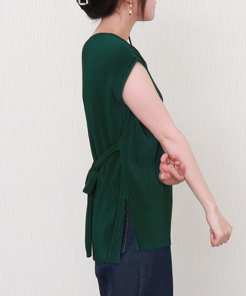 libelle more（リベル モア）の「クリスタルプリーツセットアップ プルオーバー＋パンツ（ワンピース・レディース・チャコールグレー/グリーン/ブラック/グレイッシュベージュ・L/M）」の16枚目の写真