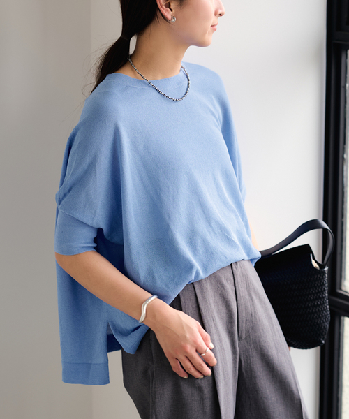 FRAMeWORK(フレームワーク)の「≪WEB限定 / 追加≫ペーパーミックスポンチョニット(ニット/セーター・レディース・ホワイト/ブラック/サックスブルー/ベージュ・FREE)」の4枚目の写真