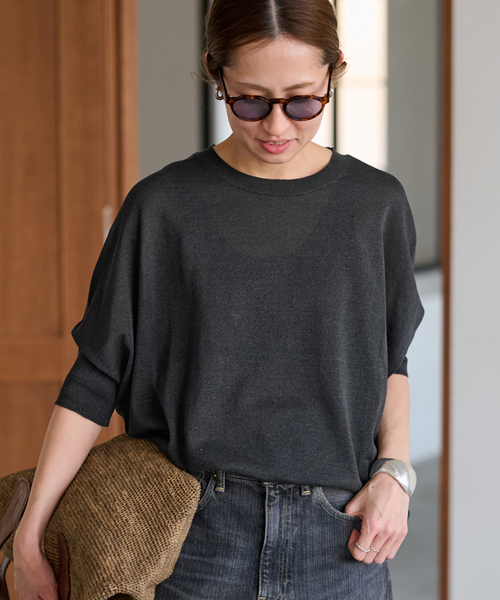 FRAMeWORK(フレームワーク)の「≪WEB限定 / 追加≫ペーパーミックスポンチョニット(ニット/セーター・レディース・ホワイト/ブラック/サックスブルー/ベージュ・FREE)」の7枚目の写真