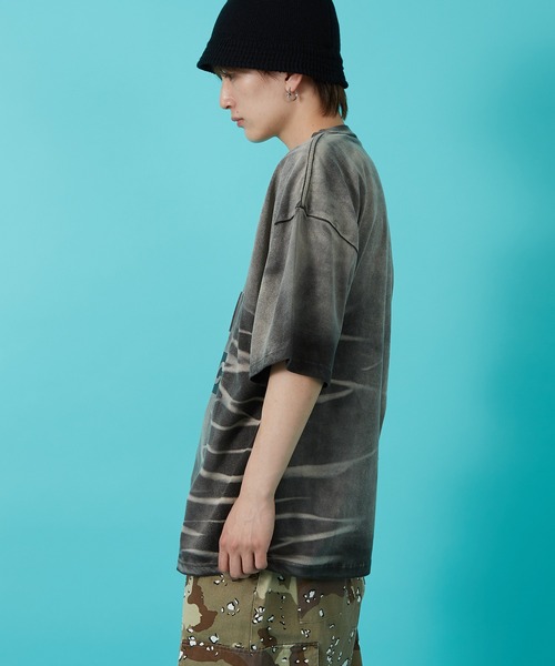 En serio TOKYO(エンソリオトーキョー)の「【SIDEWAYSTANCE】エンボスロゴブラスト半袖Tシャツ 70445(Tシャツ/カットソー・メンズ・ブラック/ブラウン・SMALL/MEDIUM/LARGE/X-LARGE)」の14枚目の写真