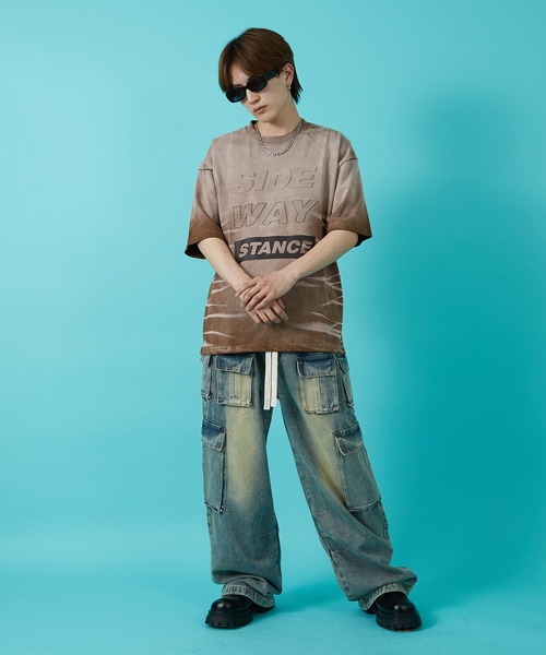En serio TOKYO(エンソリオトーキョー)の「【SIDEWAYSTANCE】エンボスロゴブラスト半袖Tシャツ 70445(Tシャツ/カットソー・メンズ・ブラック/ブラウン・SMALL/MEDIUM/LARGE/X-LARGE)」の8枚目の写真