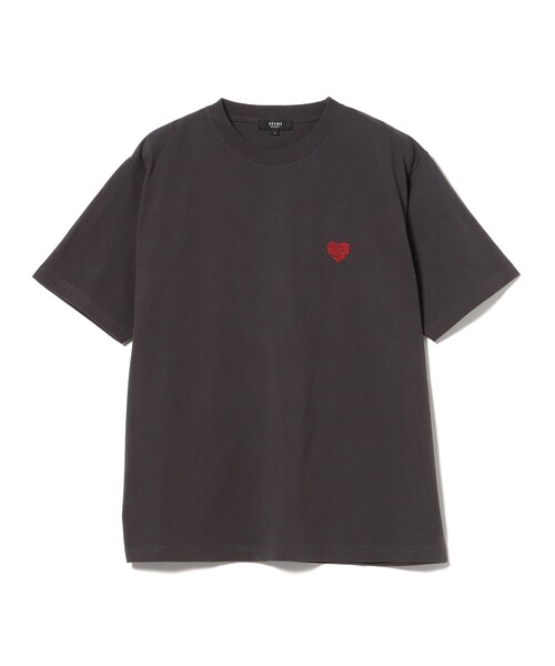 BEAMS HEART（ビームスハート）の「【ユニセックス】ハート ワンポイント刺繍 Tシャツ（Tシャツ/カットソー・メンズ・チャコールグレー/ホワイト・XL/L/M/S）」の2枚目の写真