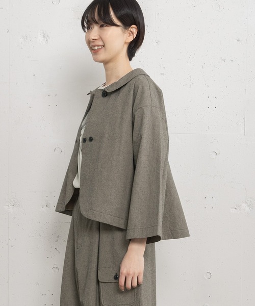 POU DOU DOU（プードゥドゥ）の「ラウンドカラークロップドジャケット（ブルゾン・レディース・スミクロ/インディゴブルー/ブラック・3）」の13枚目の写真