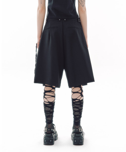 TRIPSHOP(トリップショップ)の「ワンダリングバミューダスラックス(その他パンツ・レディース・ブラック・SMALL/MEDIUM)」の2枚目の写真