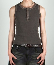 Chikashitsu +（チカシツプラス）の「【Chikashitsu +】pigment henry neck sleeveless / 【チカシツプラス】ピグメントヘンリーネックタンクトップ（タンクトップ）」