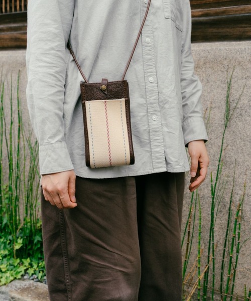 jidai(ジダイ)の「jidai 消防ホース サコッシュ(ショルダーバッグ・メンズ・ホワイト系その他/ベージュ系その他/ベージュ系その他2/ホワイト系その他2・FREE)」の12枚目の写真