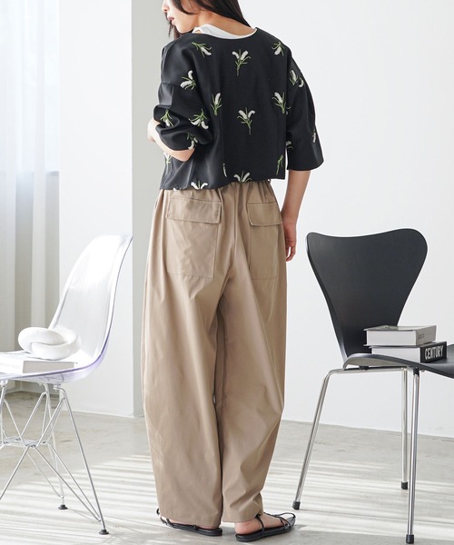 mili an deni(ミリアンデニ)の「スズラン刺繍6分袖ジャケット(ノーカラージャケット・レディース・ブラック/ベージュ・M)」の6枚目の写真