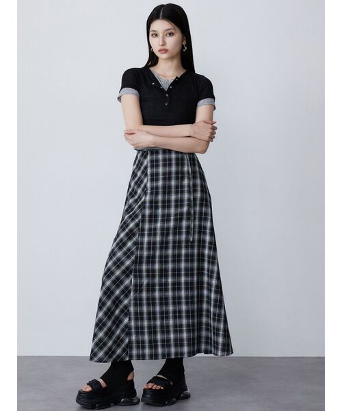 MURUA(ムルーア)の「ヘンリーネックレイヤードトップス(Tシャツ/カットソー・レディース・グレー/ブラック/ブラウン・FREE)」の6枚目の写真