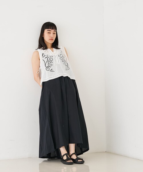 MOHI(モヒ)の「【MOHI/モヒ】Tストラップサンダル(サンダル・レディース・ブラック/シルバー・36/38/37)」の8枚目の写真