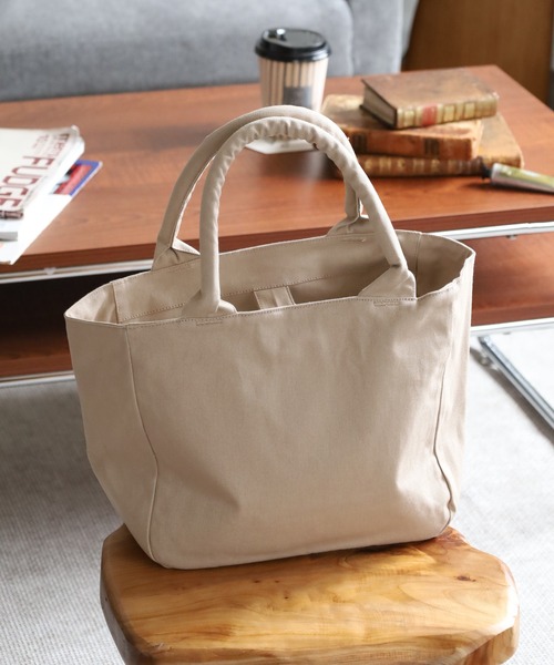 l'atelier Nuuit(アトリエヌイ)の「ライトキャンバス トートバッグ(トートバッグ・レディース・ダークグリーン/ベージュ/ダークグレー/レッド/ブラウン・ONE SIZE)」の3枚目の写真