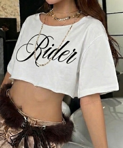 NANEA(ナネア)の「オフショル風 ロゴショート丈Tシャツ(Tシャツ/カットソー・レディース・ホワイト・MEDIUM)」の6枚目の写真