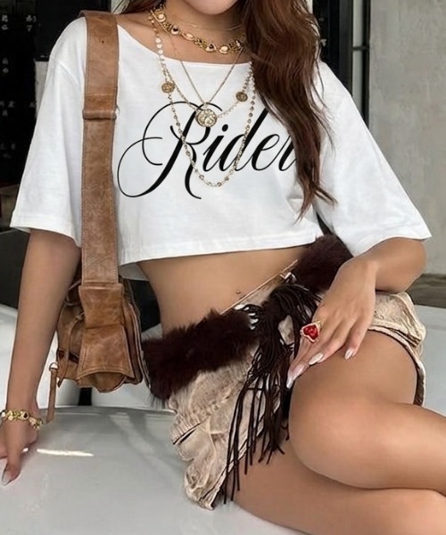 NANEA(ナネア)の「オフショル風 ロゴショート丈Tシャツ(Tシャツ/カットソー・レディース・ホワイト・MEDIUM)」の7枚目の写真
