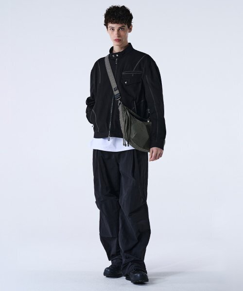 MAISON MINED(メゾンミネド)の「TWO TONE SADDLEBAG BLACK(メッセンジャーバッグ・レディース・その他・MEDIUM)」の12枚目の写真