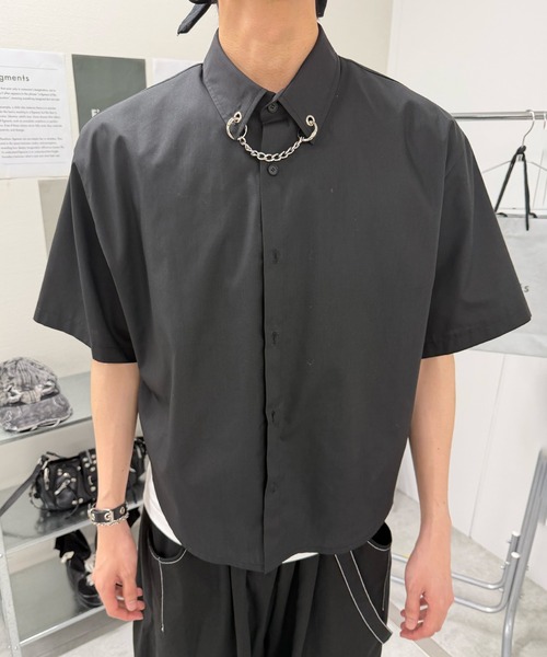 Figments(フィグメンツ)の「ブローチチェーンシャツ(シャツ/ブラウス・レディース・ブラック/ホワイト・FREE)」の18枚目の写真