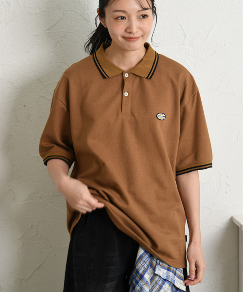 Dickies(ディッキーズ)の「【neos】GENUINE DICKIES ジェニュイン ディッキーズ ワンポイント 刺繍 ワッペン ルーズシルエット ポロシャツ 吸水速乾 ビッグシルエット ユニセックス(ポロシャツ・レディース・グリーン/ホワイト/ブラック/キャメル・X-LARGE/LARGE/MEDIUM)」の4枚目の写真