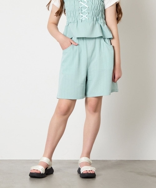 a.v.v（アーヴェヴェ）の「[120-160]【セットアップ可能】タックショートパンツ（その他パンツ・キッズ・ミント/ネイビー・120/130/150/140/160）」の3枚目の写真