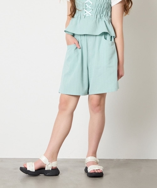 a.v.v（アーヴェヴェ）の「[120-160]【セットアップ可能】タックショートパンツ（その他パンツ・キッズ・ミント/ネイビー・120/130/150/140/160）」の4枚目の写真